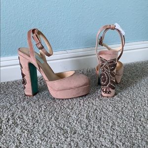 NWT Betsey Johnson Blush Velvet Heels